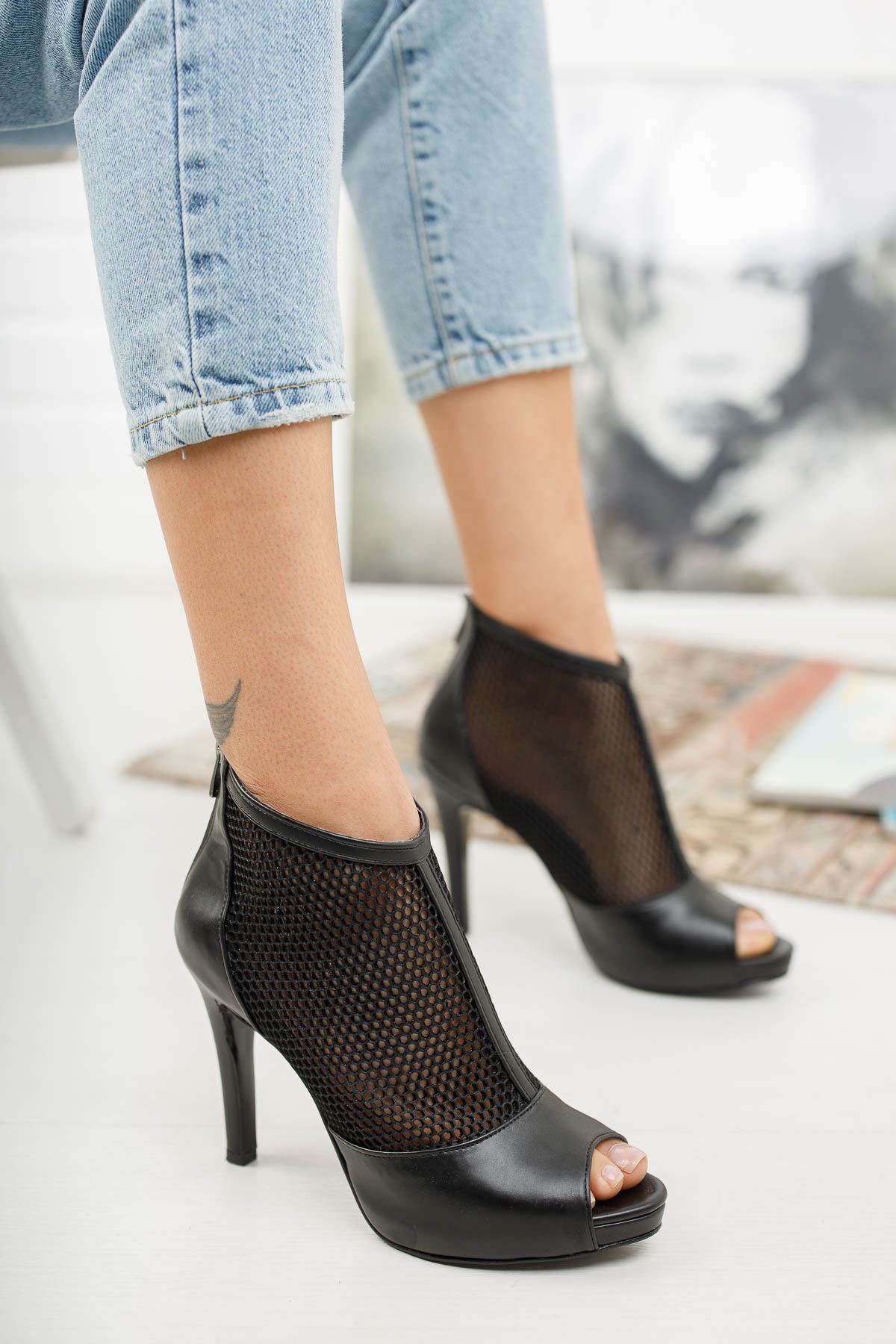 Coleen Siyah Cilt Topuklu Kadın Ayakkabı