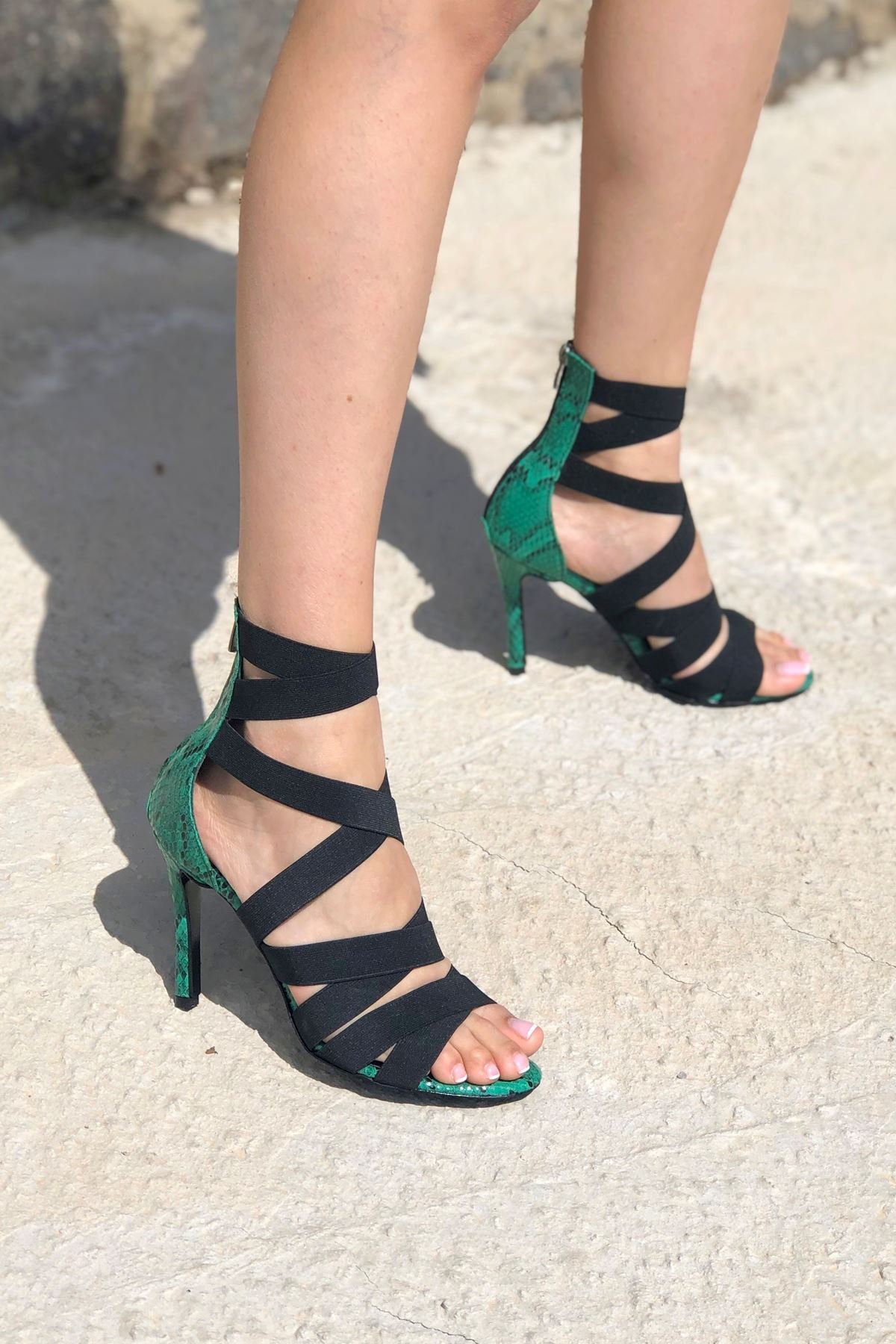 Rasha Yeşil Yılan Lastikli Topuklu Ayakkabı