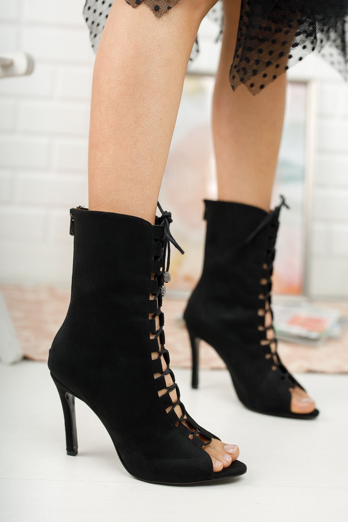 Brisa Siyah Süet Topuklu Kadın Ayakkabı
