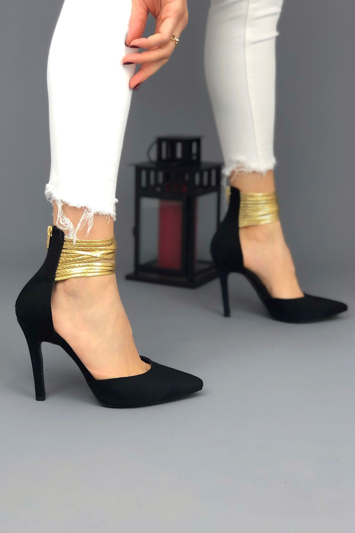 Abigail Siyah Süet Gold biyeli kadın Topuklu Ayakkabı