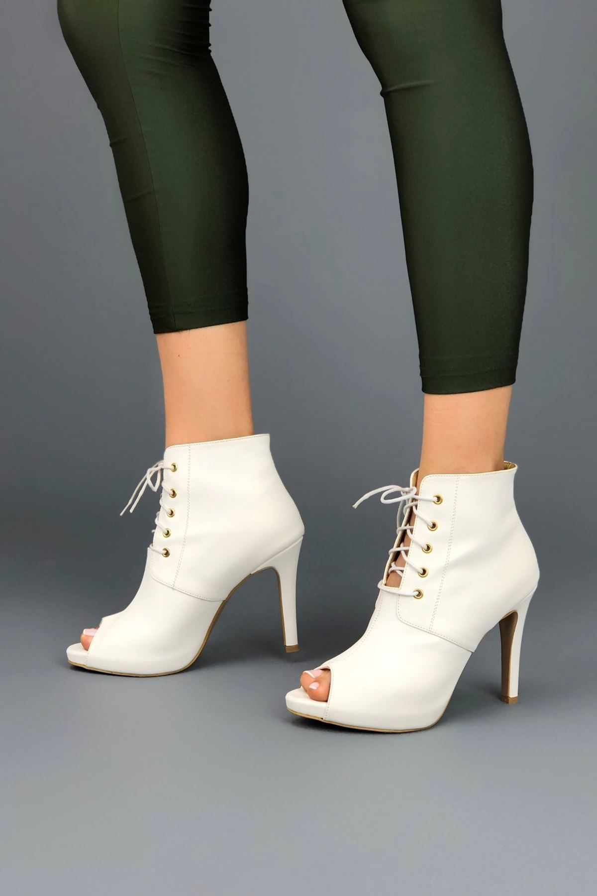 Narcis Beyaz Cilt Topuklu Kadın Ayakkabı