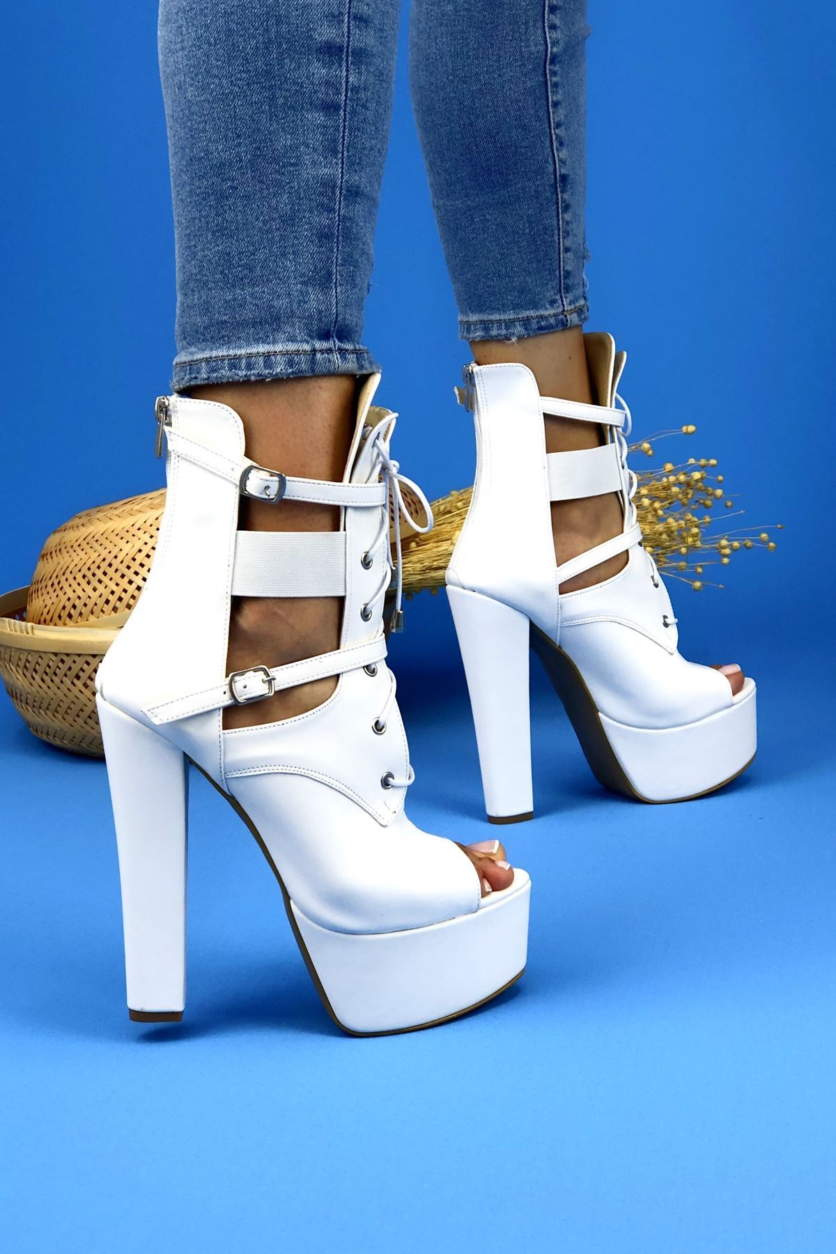 Missia Beyaz Cilt Topuklu Kadın Ayakkabı
