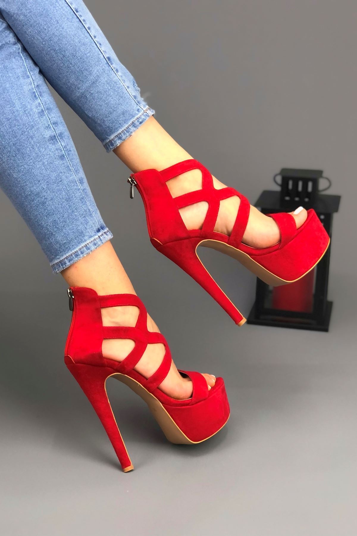 Magusa Kırmızı Süet Topuklu Kadın Ayakkabı