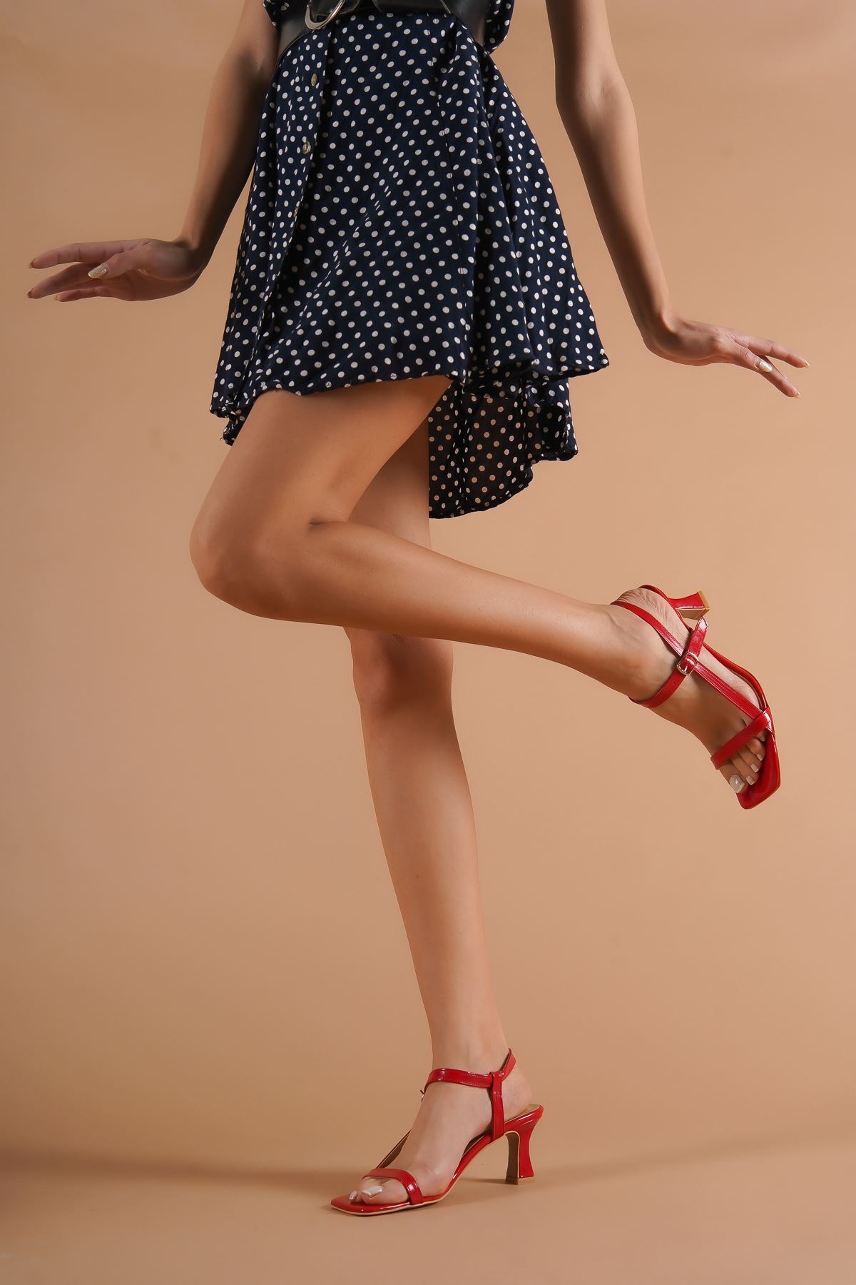 Poyr Kırmızı Rugan Topuklu Kadın Ayakkabı