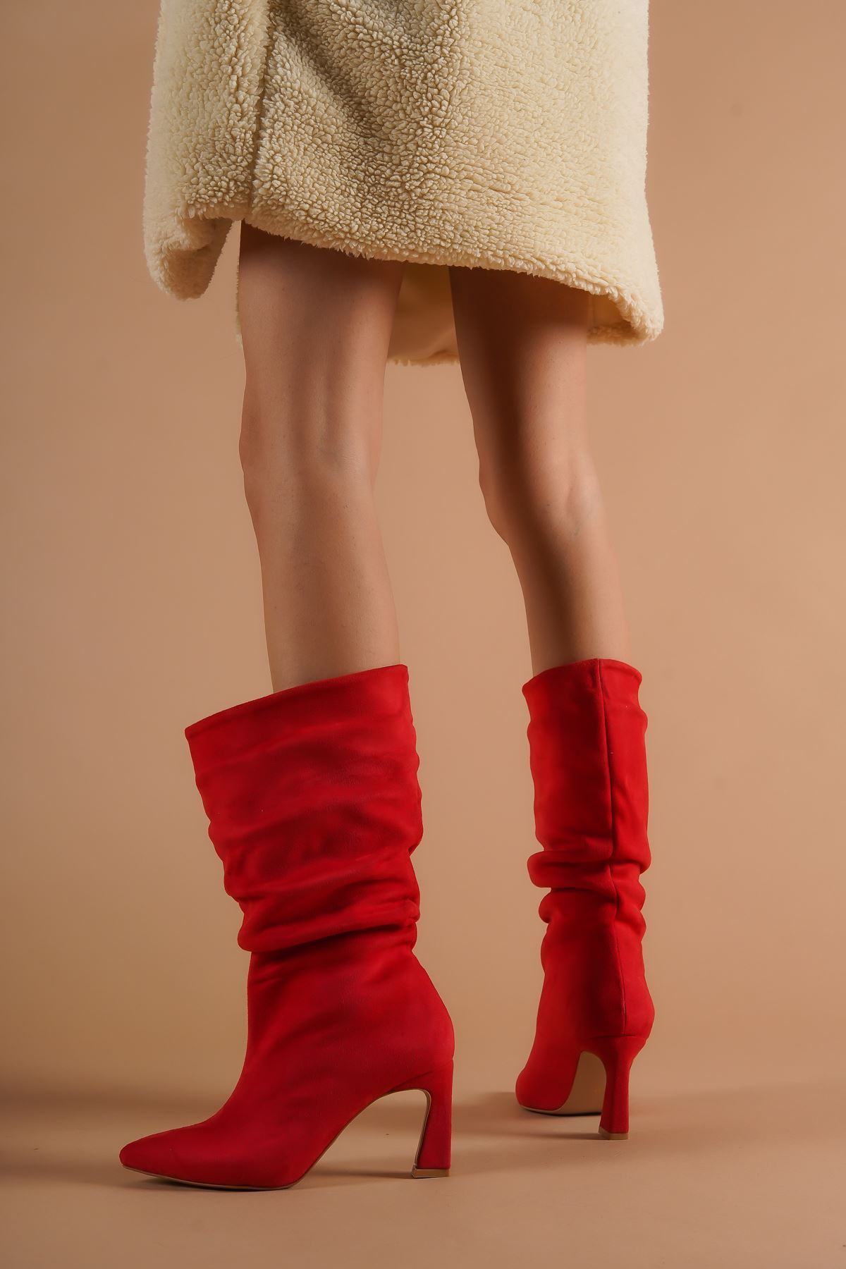 Miconhe Kırmızı Süet Topuklu Kadın Ayakkabı