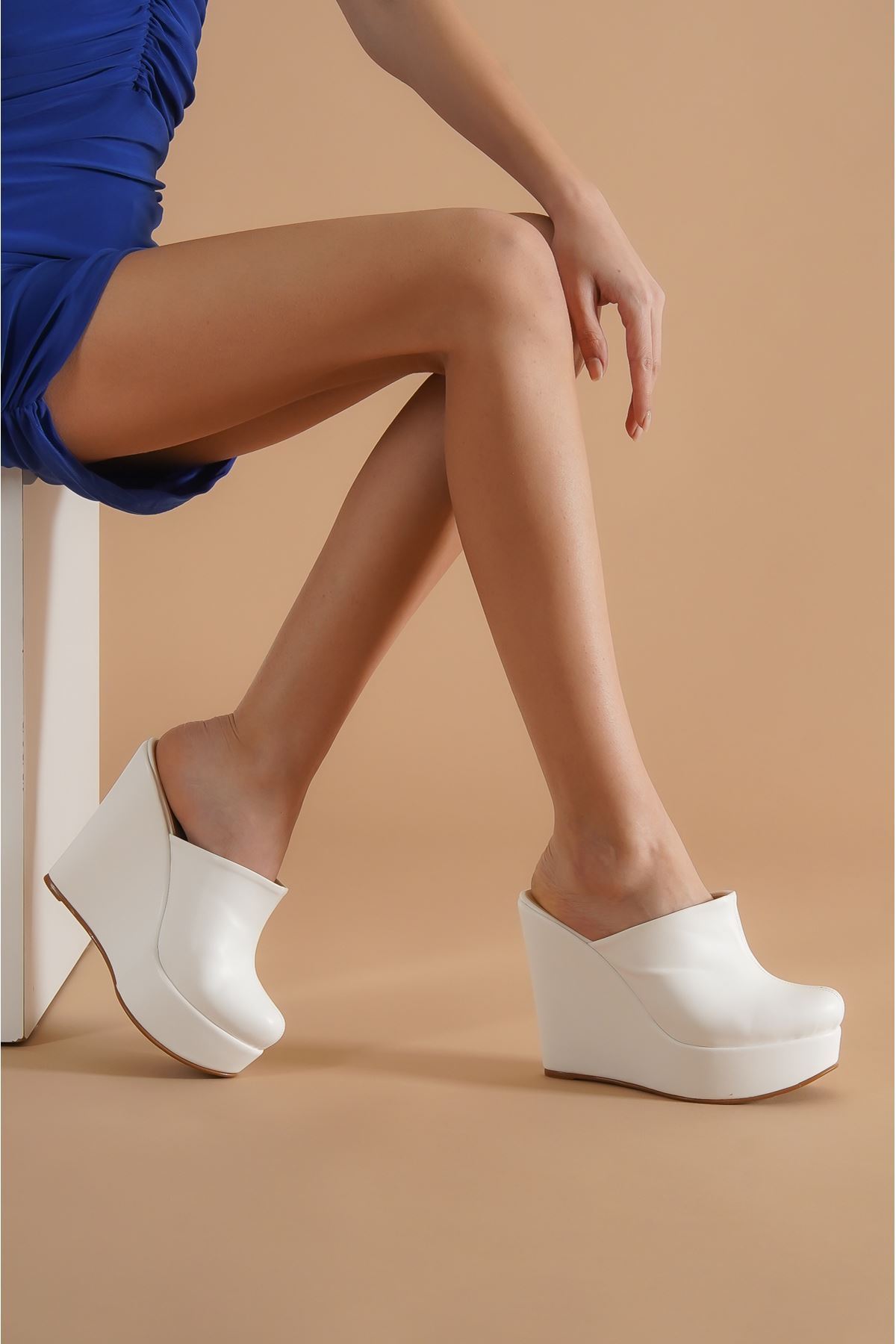 Cindy Beyaz Cilt Dolgu Topuk Kadın Ayakkabı