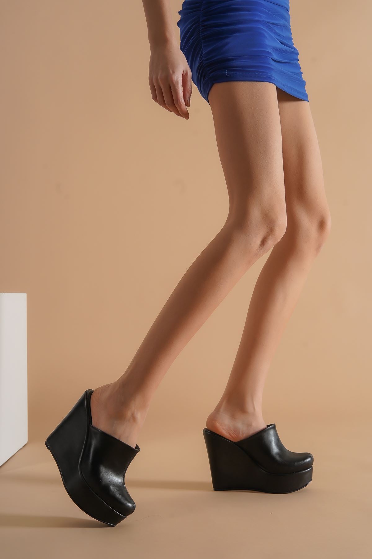 Cindy Siyah Cilt Dolgu Topuk Kadın Ayakkabı