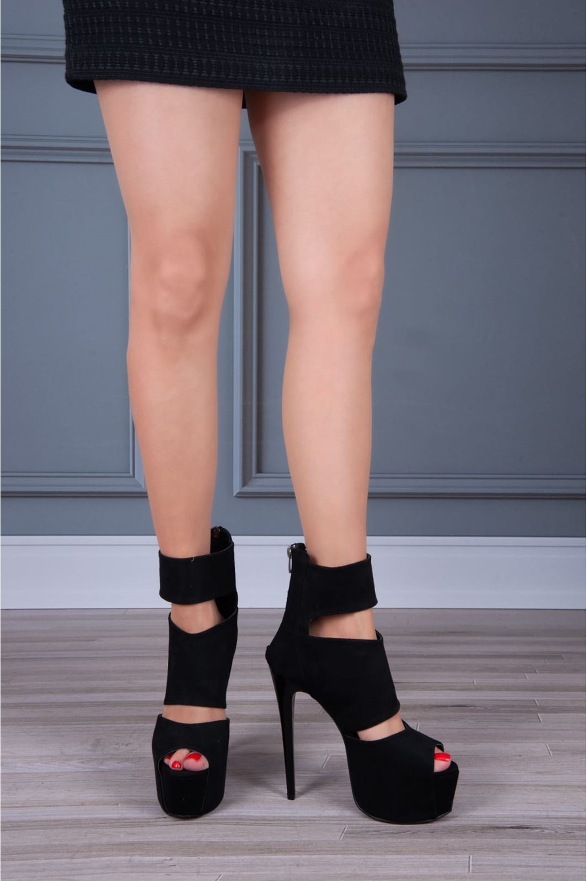Lizzo Siyah Süet Topuklu Kadın Ayakkabı