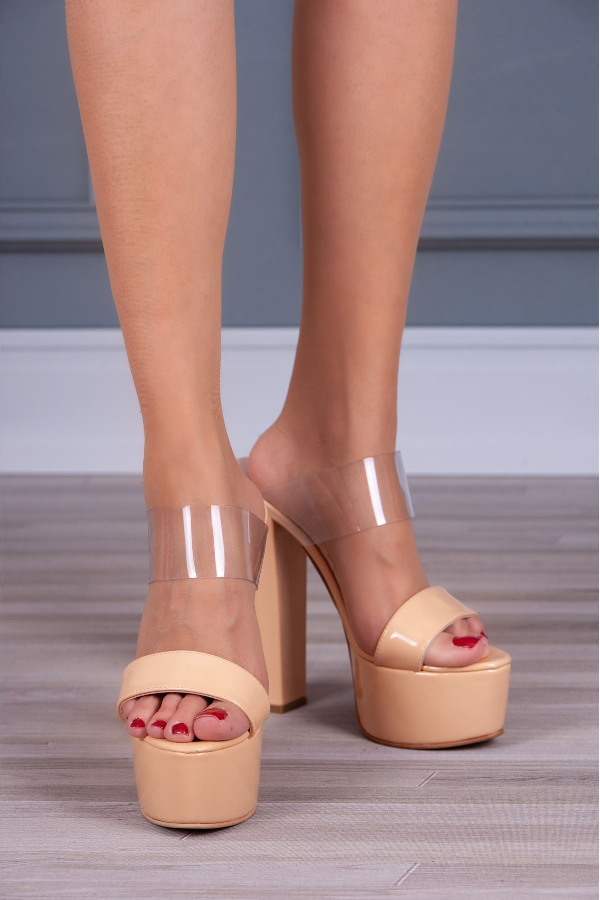 Coco Ten- Şeffaf Kadın Yüksek Topuklu Ayakkabı