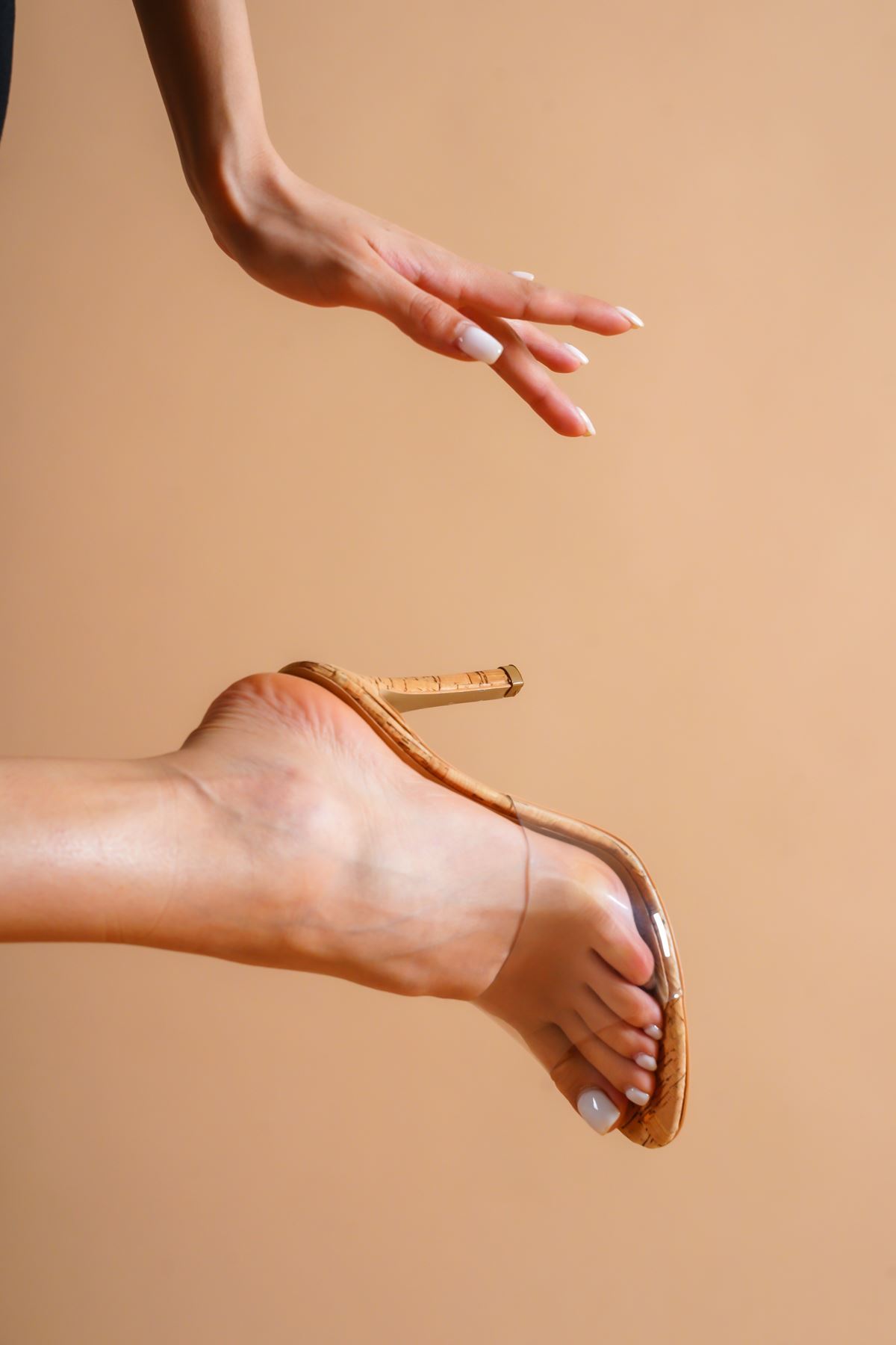 Bettes Mantara Şeffaf  Topuklu Kadın Ayakkabı