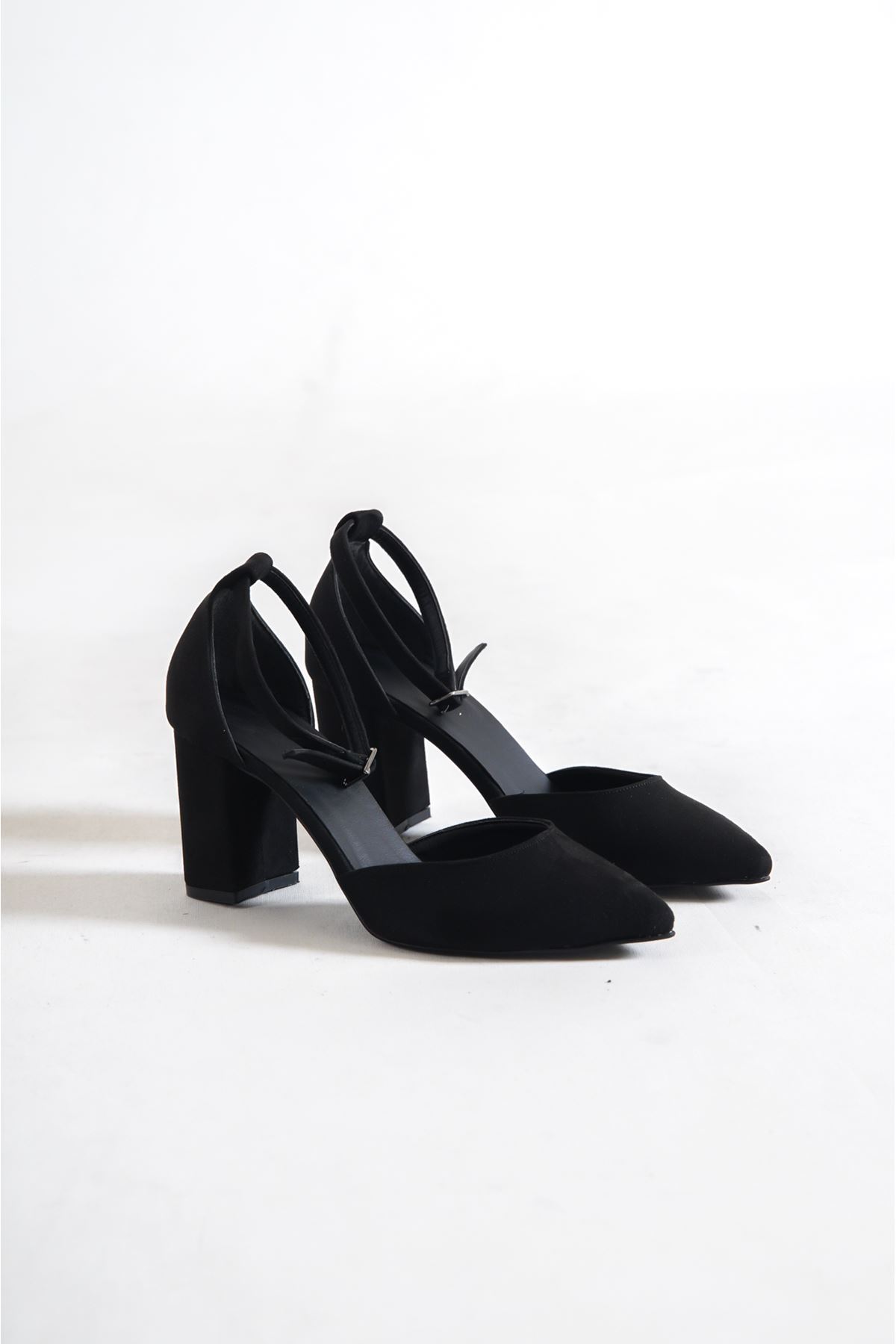 Focus Siyah Süet Kısa Topuklu Kadın Ayakkabı