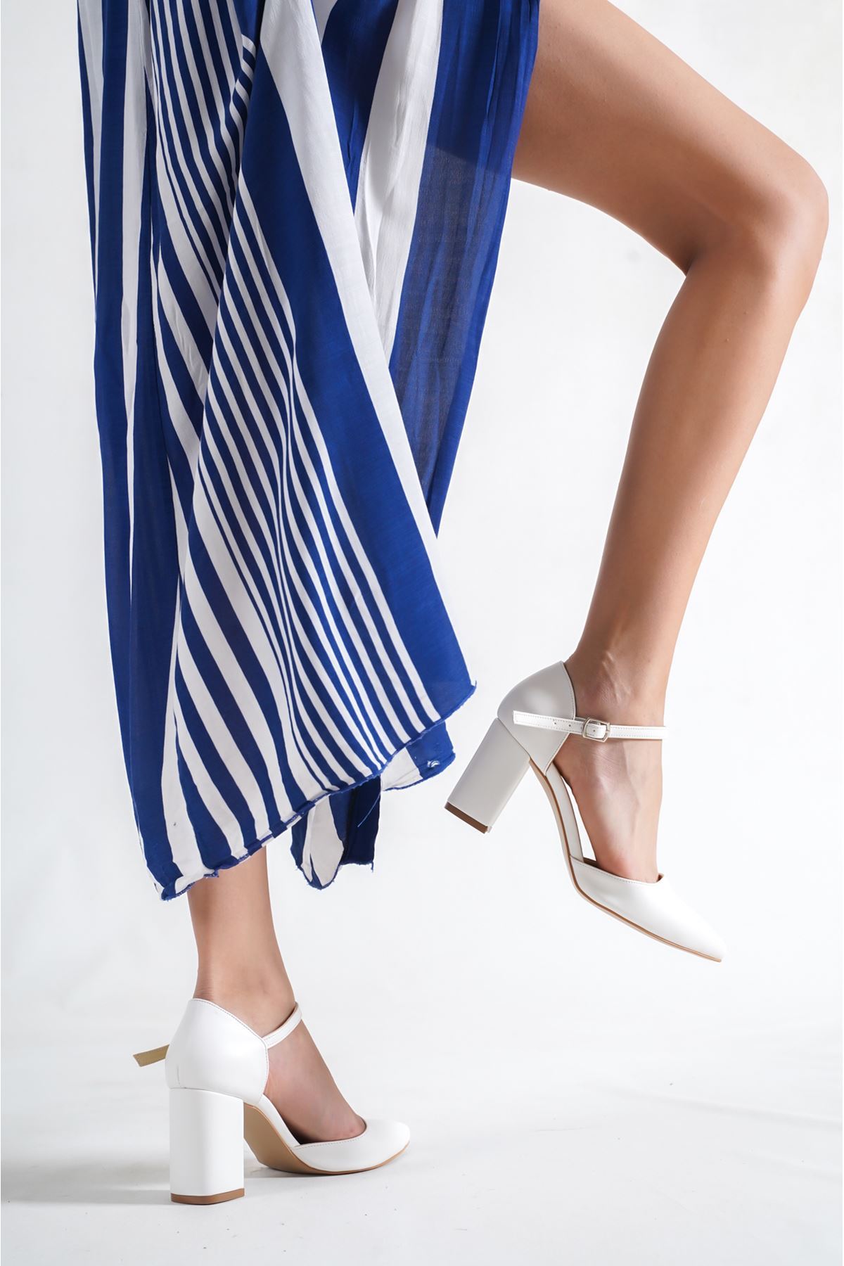 Yaris Beyaz Cilt Kısa Topuklu Kadın Ayakkabı