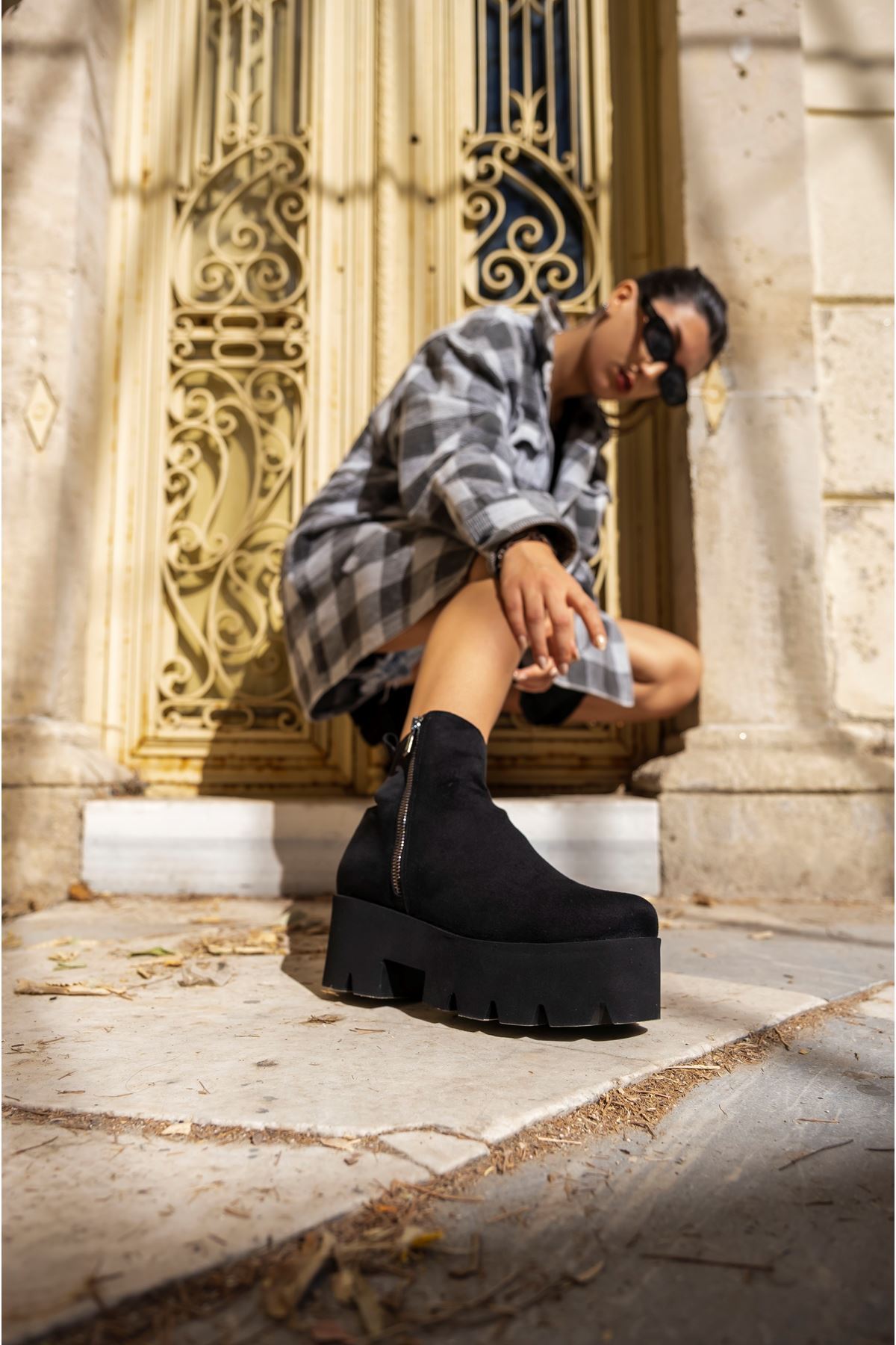 Siyah Süet Çift Fermuarlı Platform  Kadın Ayakkabı Baylee