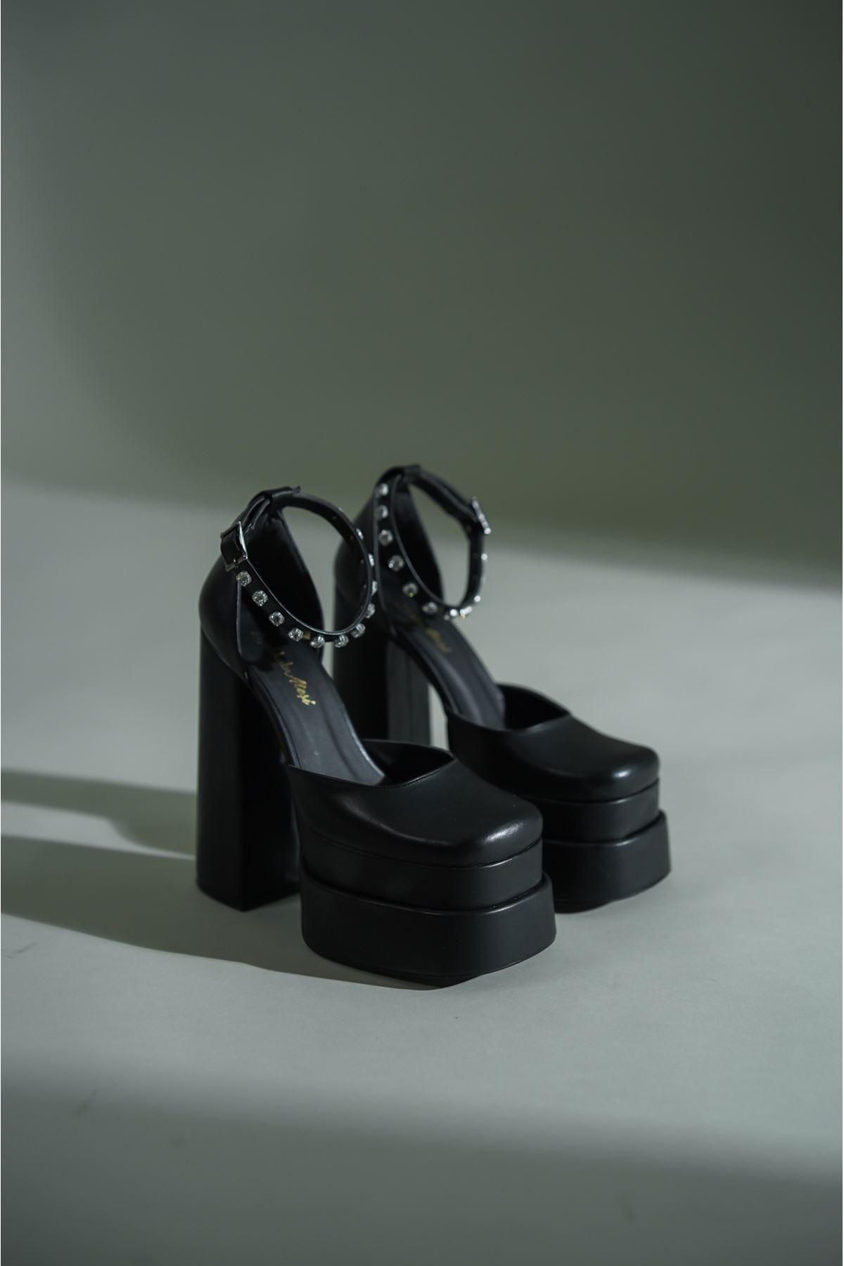 Siyah Cilt Çift  Platform Tasarım Kadın Ayakkabı Figoc