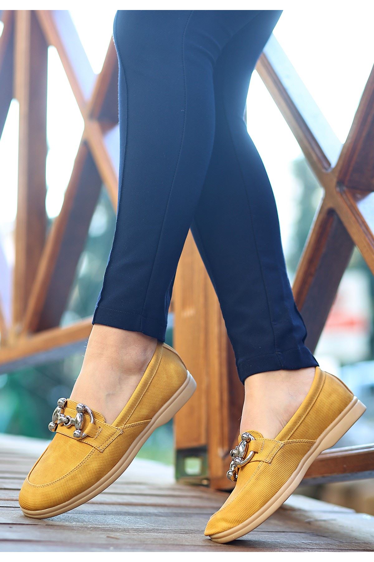 Celio Hardal Sarısı Cilt Desenli Babet Ayakkabı