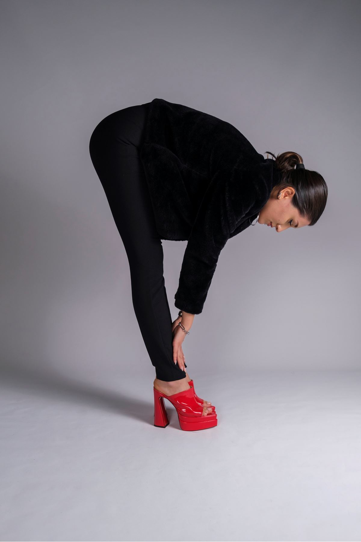 Kırmızı Rugan Çift  Platform Tasarım Burnu Kapalı Kadın Terlik Yüksek Topuklu Ayakkabı Farah