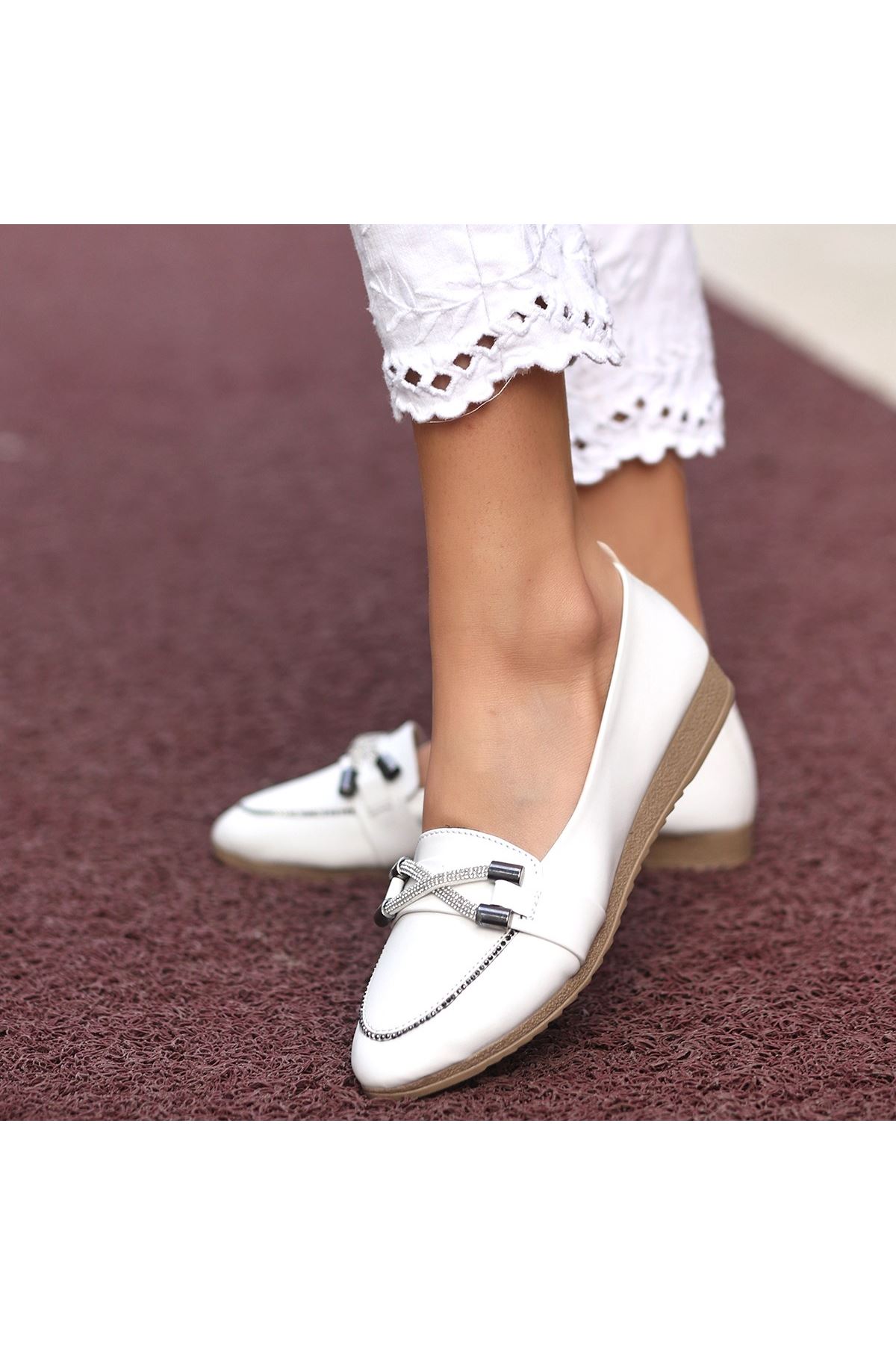 Ziar Beyaz Cilt Babet Ayakkabı