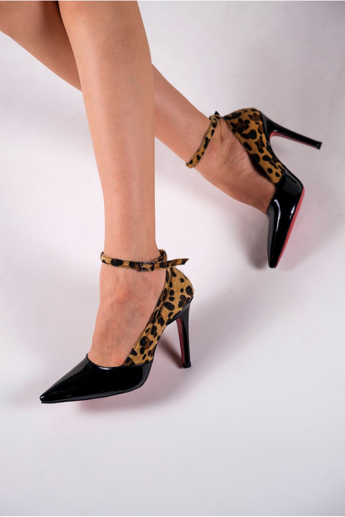 Siyah Rugan - Leopar Kadın İnce Topuklu Ayakkabı Stiletto Calit