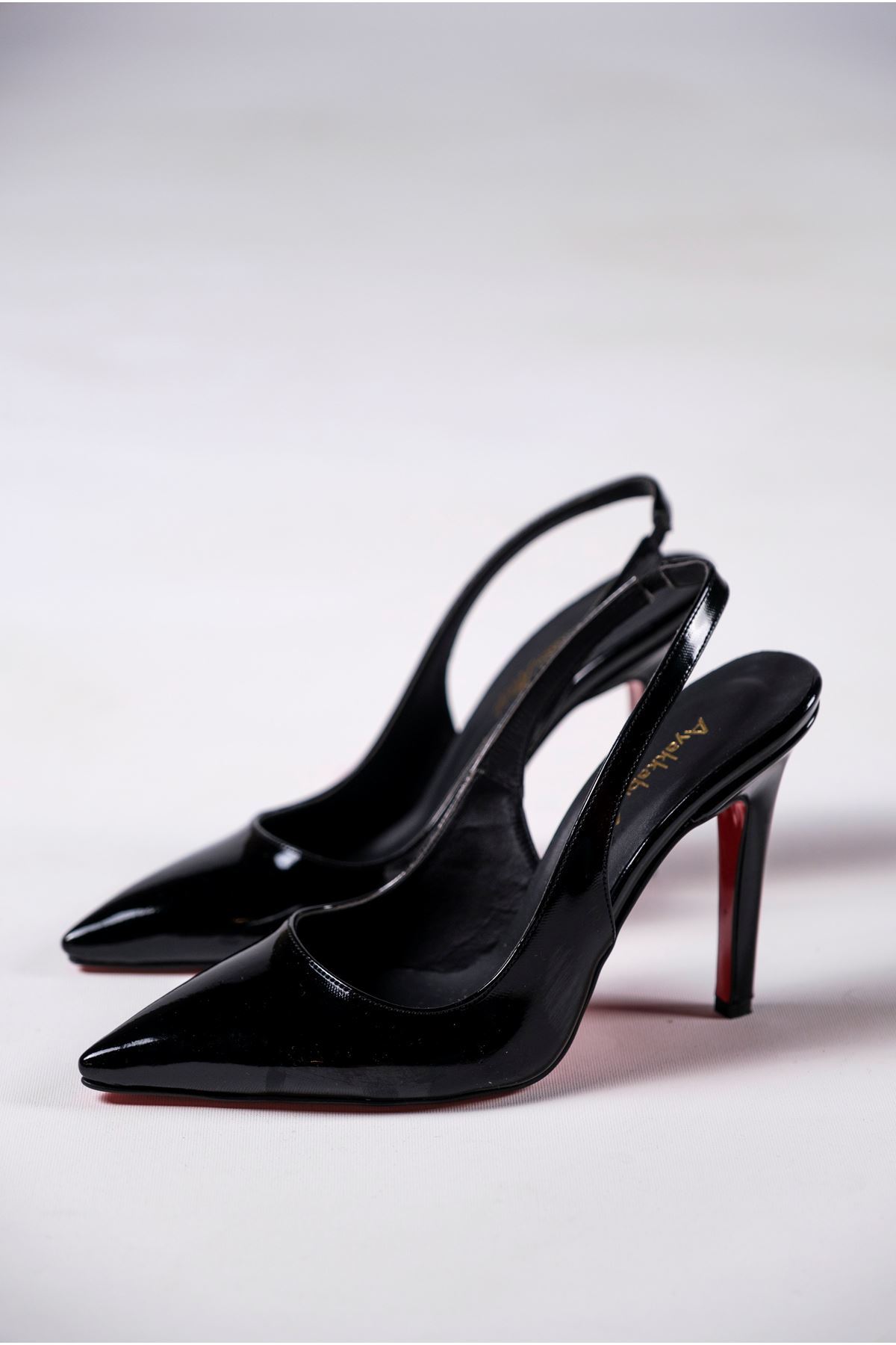 Siyah Rugan Kadın Topuklu Özel Tasarım Ayakkabı Stiletto Madison