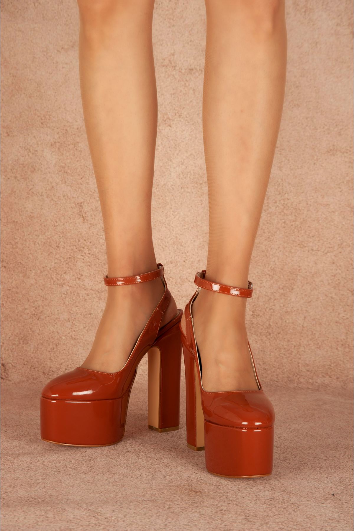 Sugar Kahverengi Rugan Yüksek Topuklu Kadın Ayakkabı