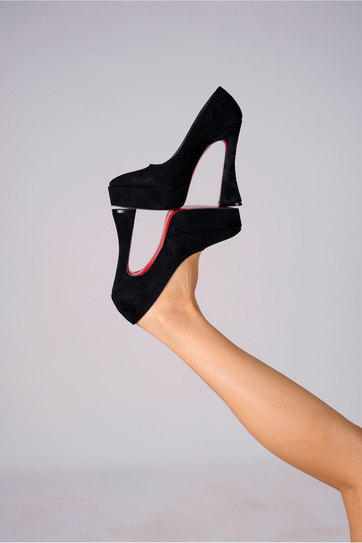 Siyah Süet Özel Tasarım Platform Kadın Ayakkabı Mila