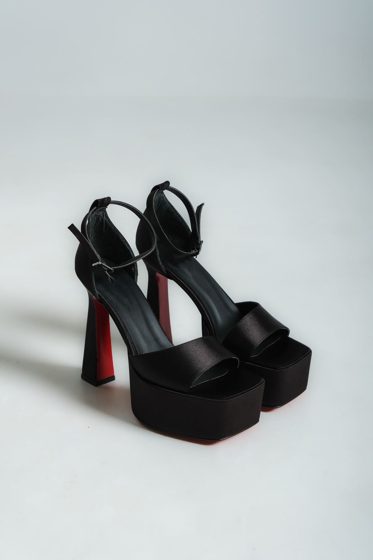 Siyah Saten Özel Tasarım Platform  Kadın Ayakkabı Zoey