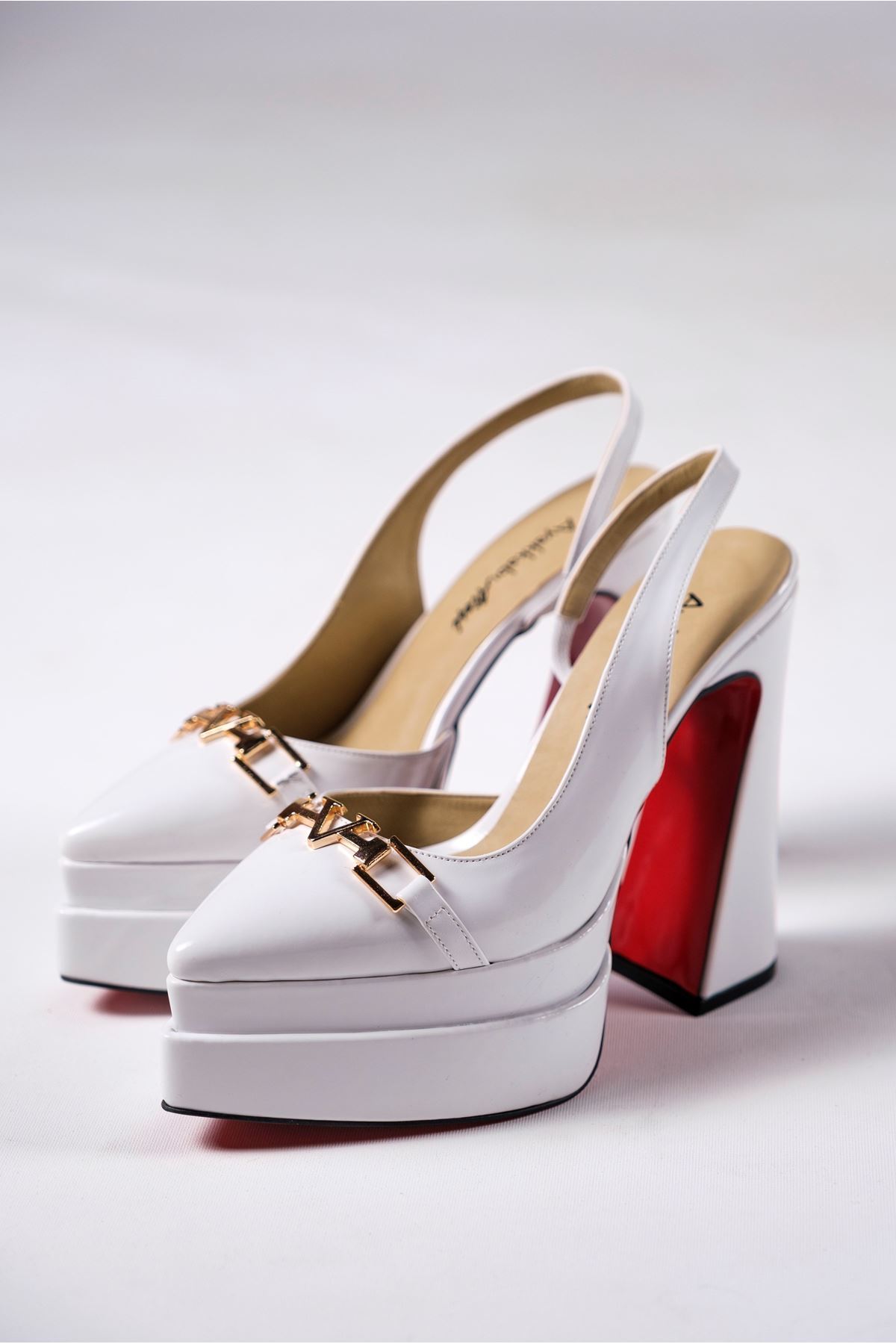 Beyaz Rugan Çift  Platform Tasarım Arka Açık Kadın Yüksek Topuklu Ayakkabı Pacha