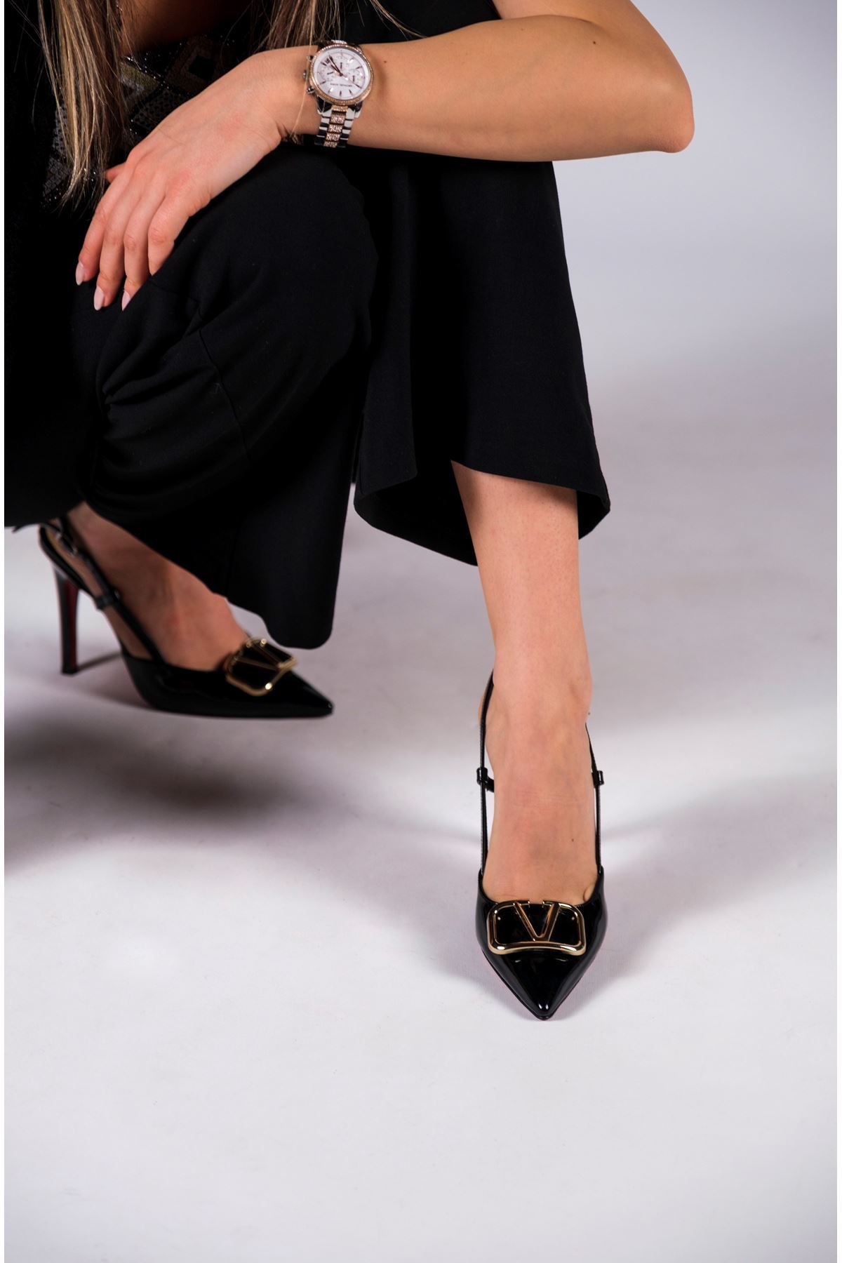 Siyah Rugan Tokalı Kadın Topuklu Özel Tasarım Ayakkabı Stiletto Kajino