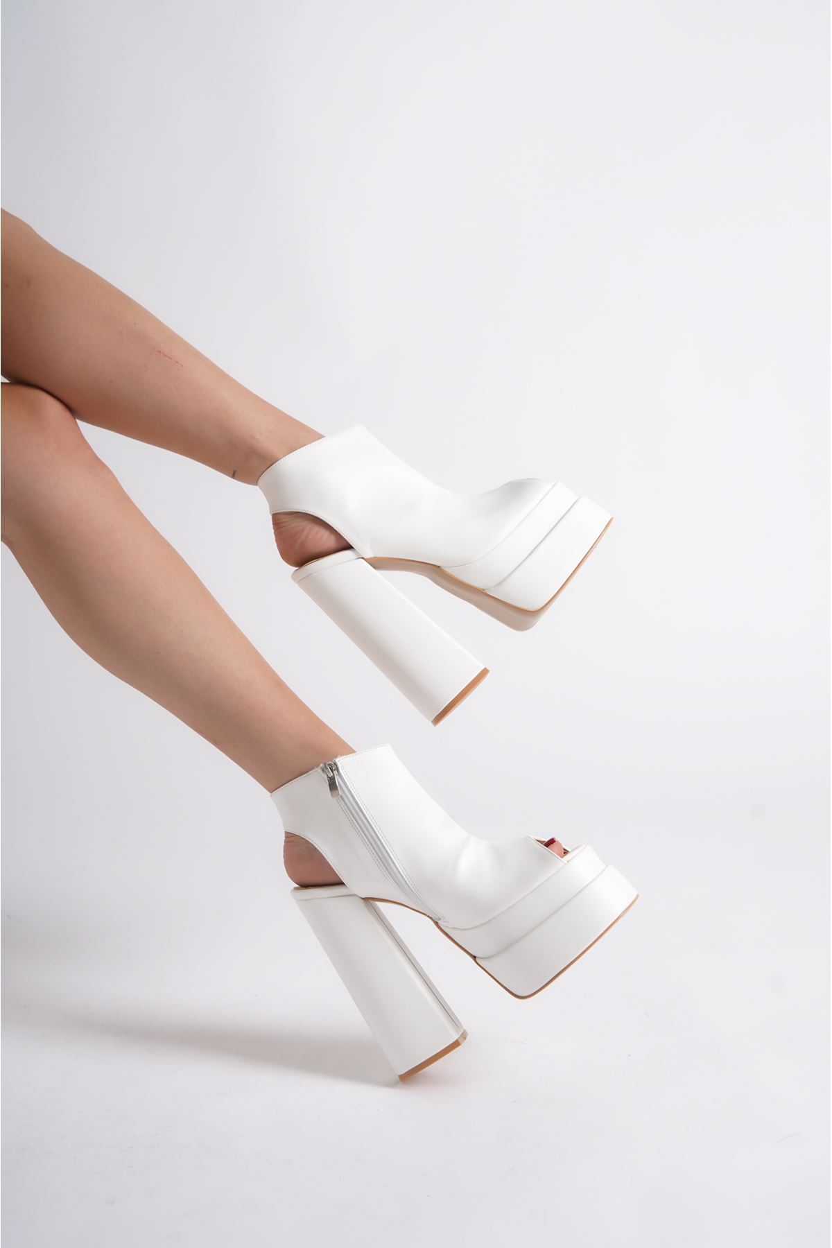 Beyaz Cilt Çift  Platform Arka Açık  Tasarım Kadın Ayakkabı Elay