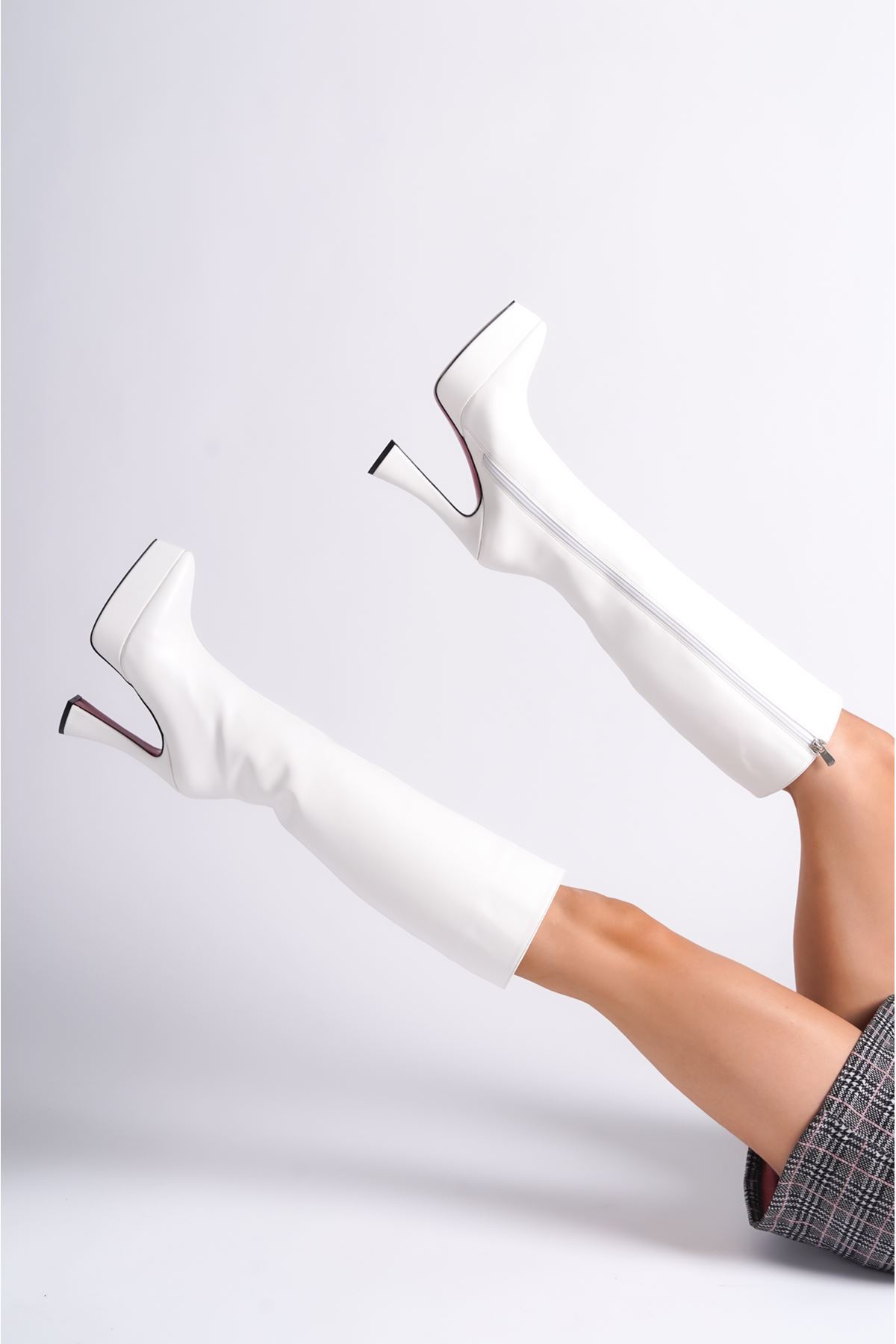 Beyaz Cilt Platform Tasarım Kadın Çizme Yüksek Topuklu Ayakkabı Violet