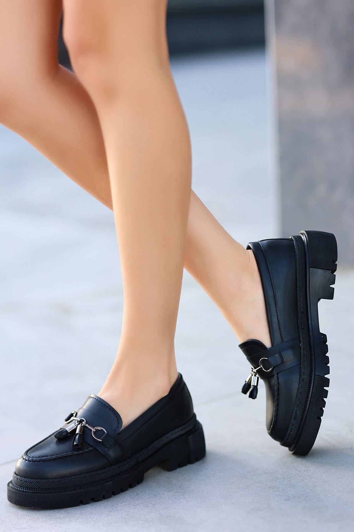 Ninna Siyah Cilt Ayakkabı