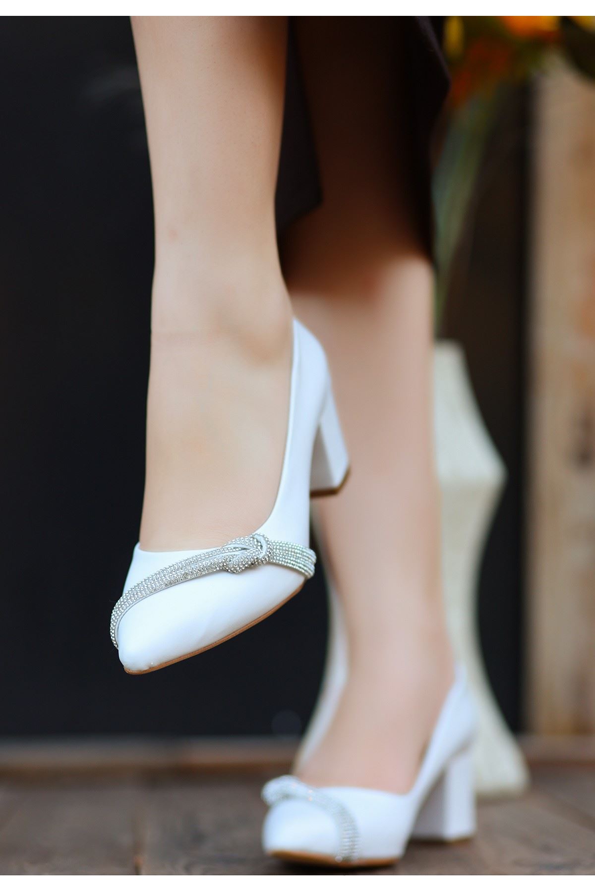 Mindi Beyaz Cilt Topuklu Ayakkabı