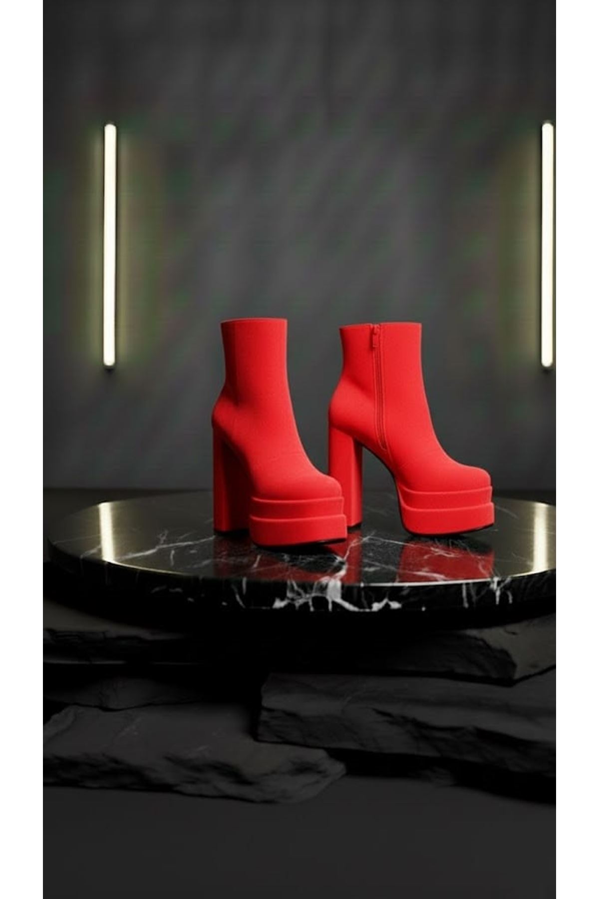 Vegaaa Kırmızı Süet Kare Burun Çift Platform Kalın Topuklu Kadın Bot