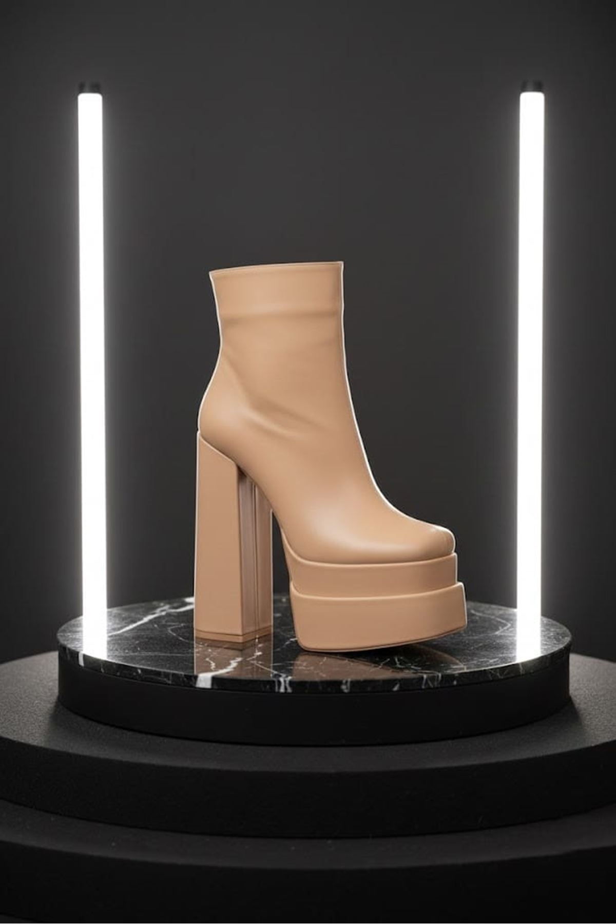 Vegaaa Nud Cilt Kare Burun Çift Platform Kalın Topuklu Kadın Bot