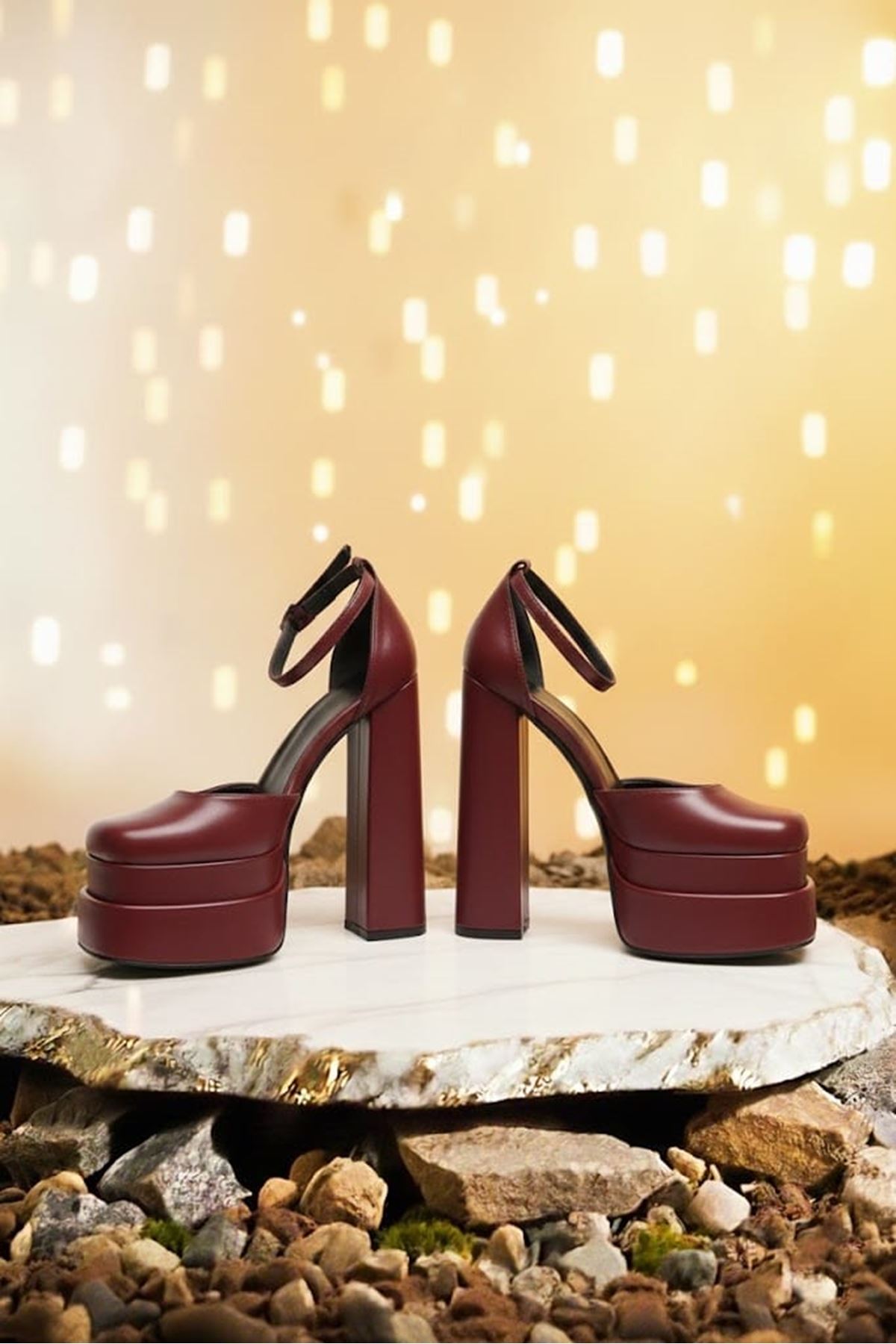 Figooo Bordo Cilt Çift Platformlu Kalın Topuklu Kadın Ayakkabı / Bilekten Bağlamalı Küt Burun