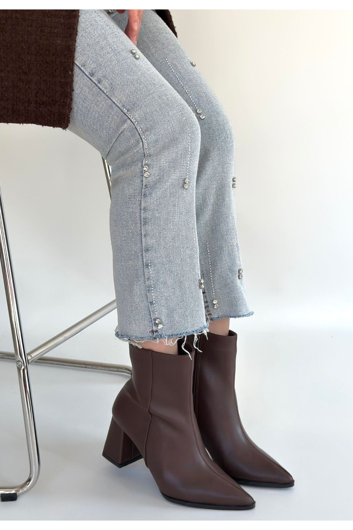 Oter Kahverengi Cilt Topuklu Bot