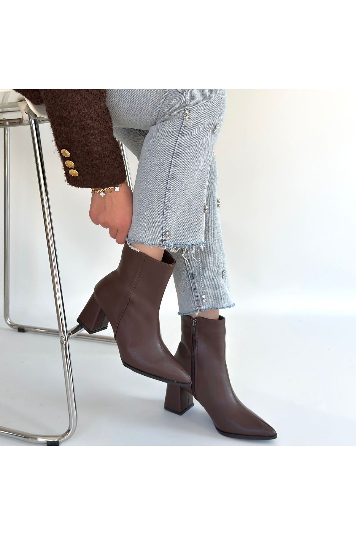 Oter Kahverengi Cilt Topuklu Bot