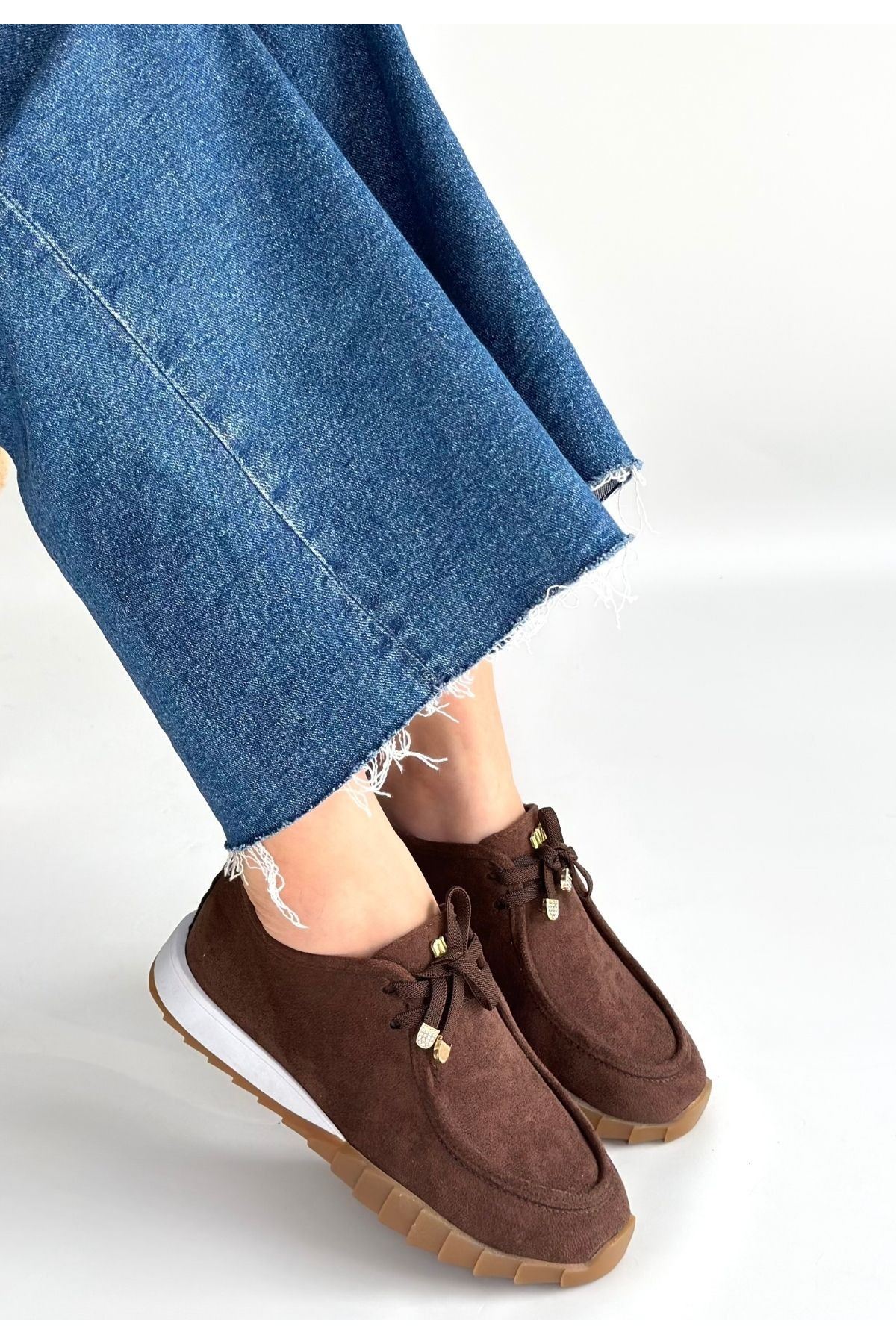 Sier Kahverengi Süet Bağcıklı Spor Ayakkabı