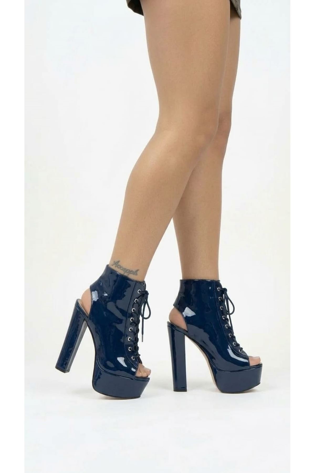 Elara Lacivert Rugan Platform Arka Açık Tasarım Kadın Ayakkabı