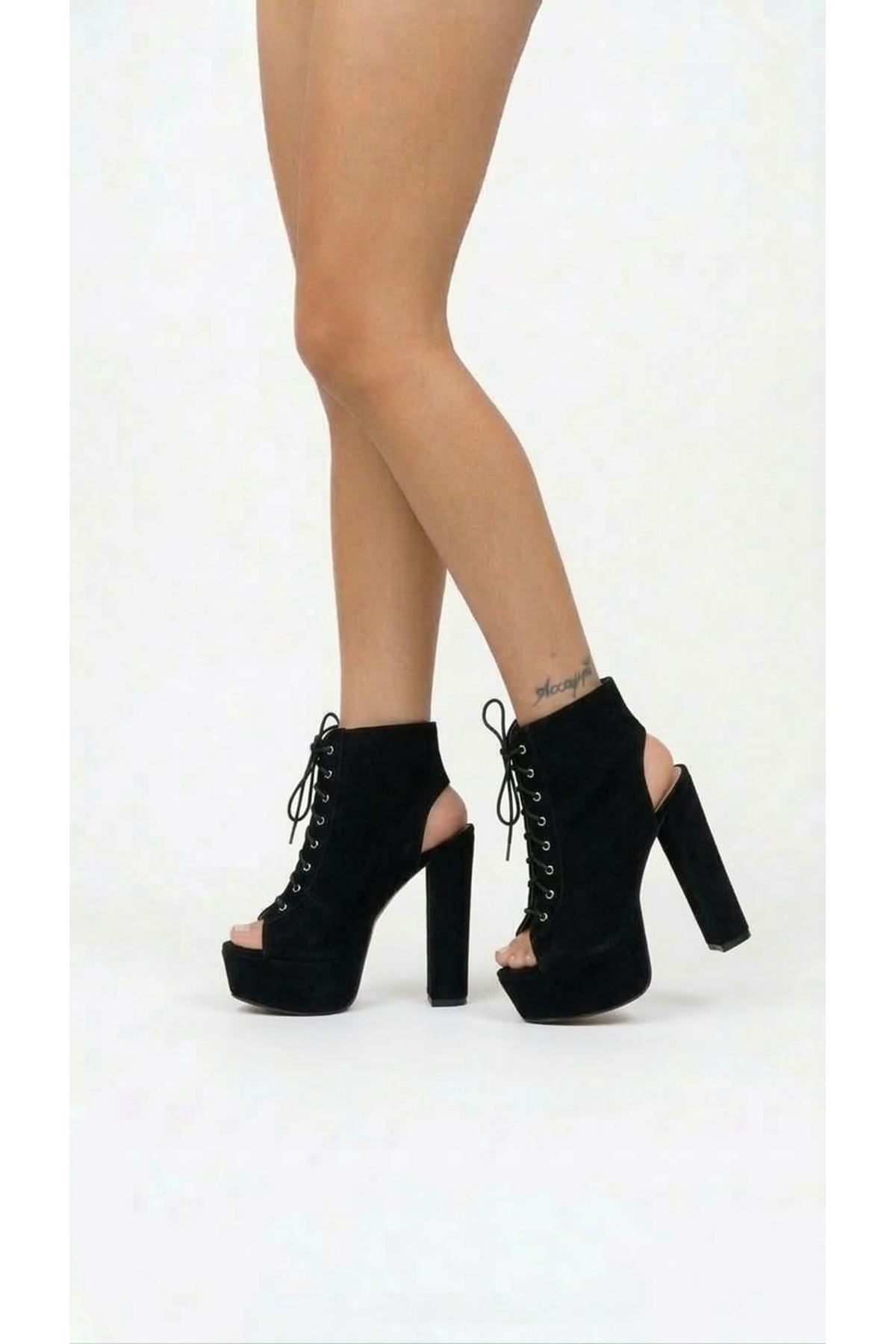 Elara Siyah Süet Platform Arka Açık Tasarım Kadın Ayakkabı