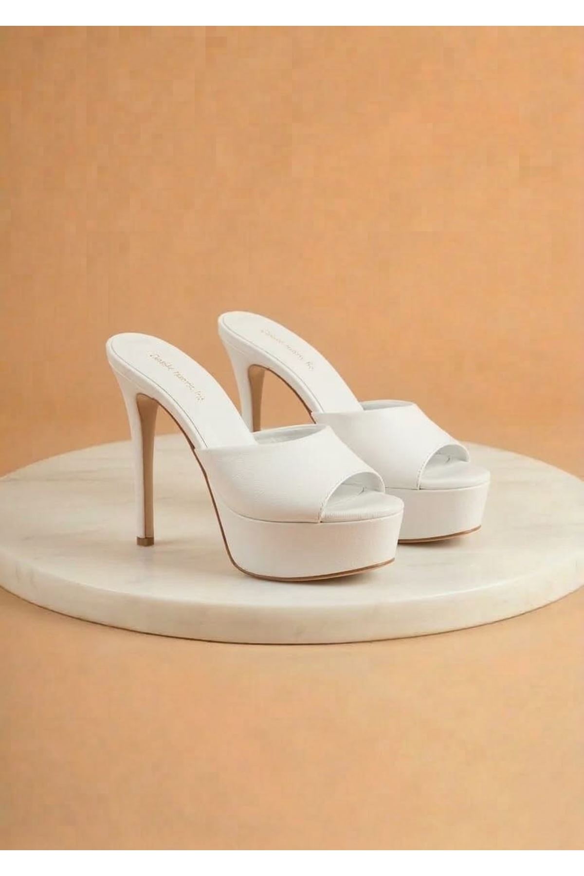 Dylan Kadın Beyaz Deri Özel Tasarım İnce Topuklu Terlik