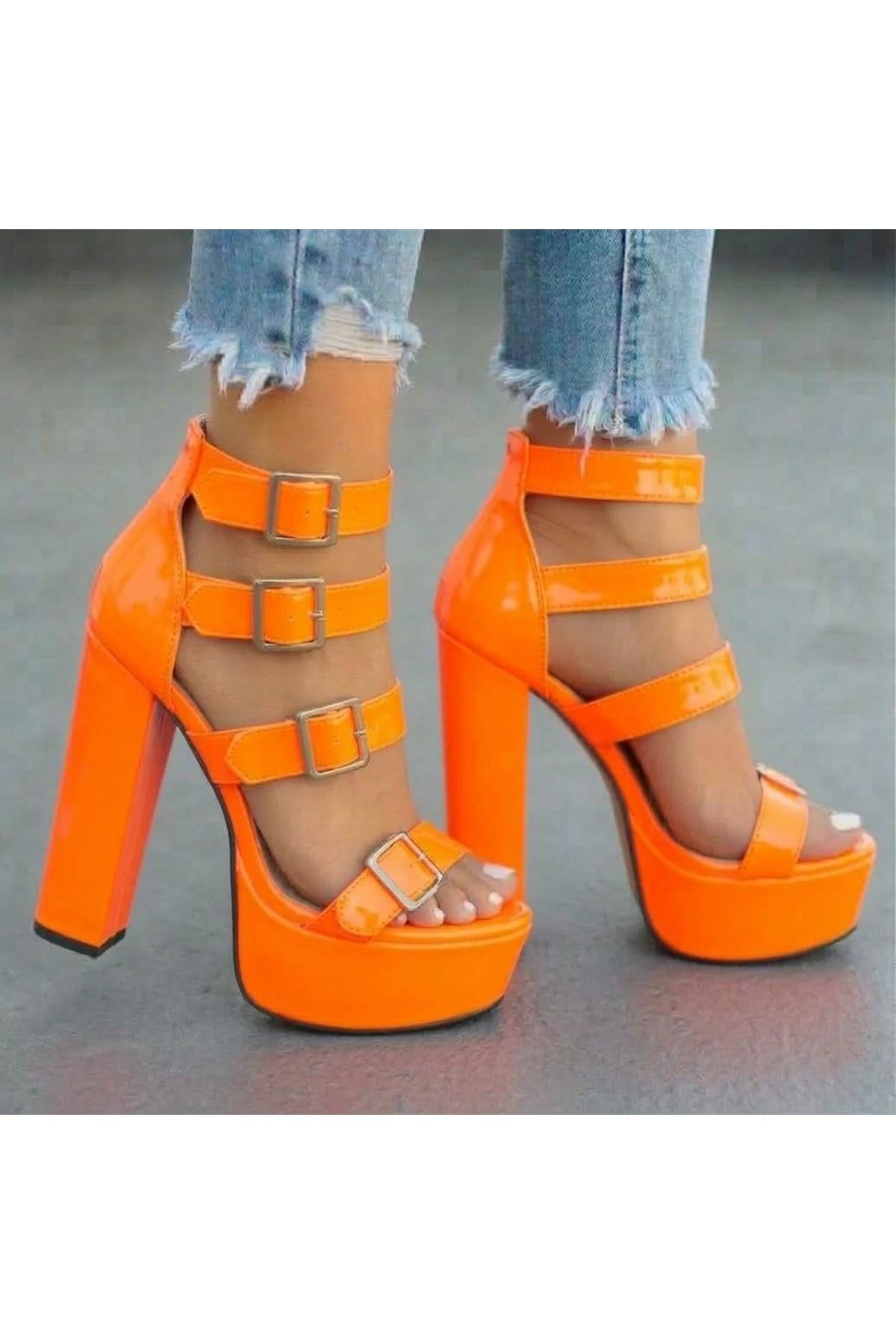 Vesper Kadın Turuncu Rugan Tokalı Topuklu Ayakkabı