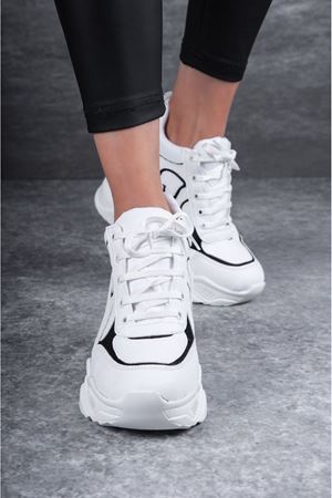 Love Siyah  Kalp Detaylı Beyaz Kadın Spor Ayakkabı