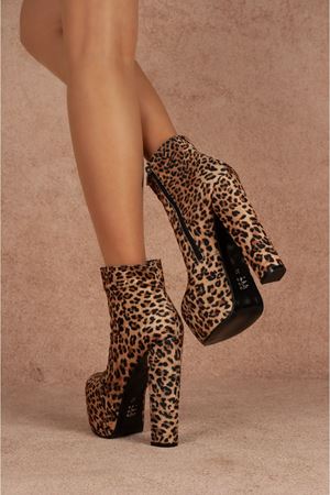 Pedro Leopar Süet Topuklu Kadın Bot