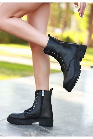 Bria  Siyah Cilt Bağcıklı Bot