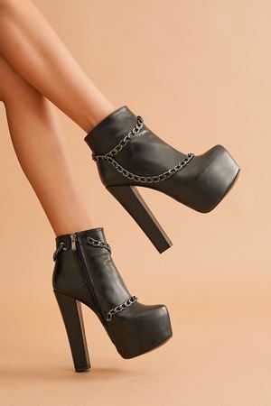 Siyah Lucki Zincirli Yüksek Topuklu Kadın Bot