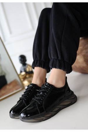 Piona Siyah Rugan Gri Tabanlı Spor Ayakkabı