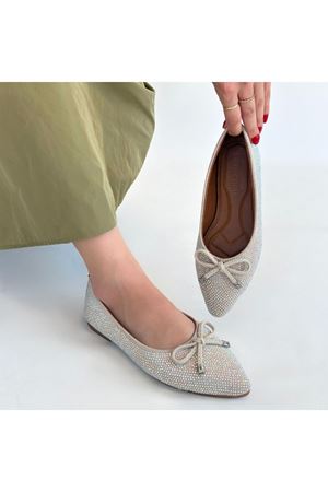 Sarra Bej Saten İşlemeli Babet Ayakkabı