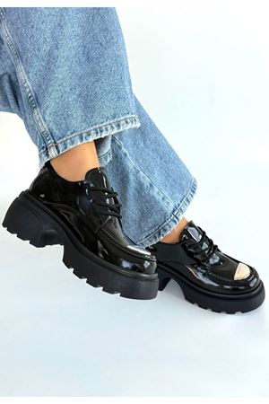 Kiya Siyah Rugan Dolgu Topuk Oxford Ayakkabı