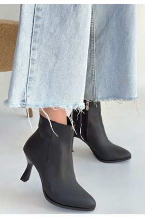 Mişha Siyah Cilt Topuklu Bot